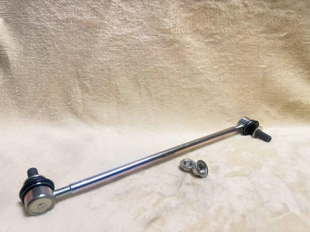 Toyota Prius 3rd Gen Front Stabilizer / Sway Bar Link (48820-47020)