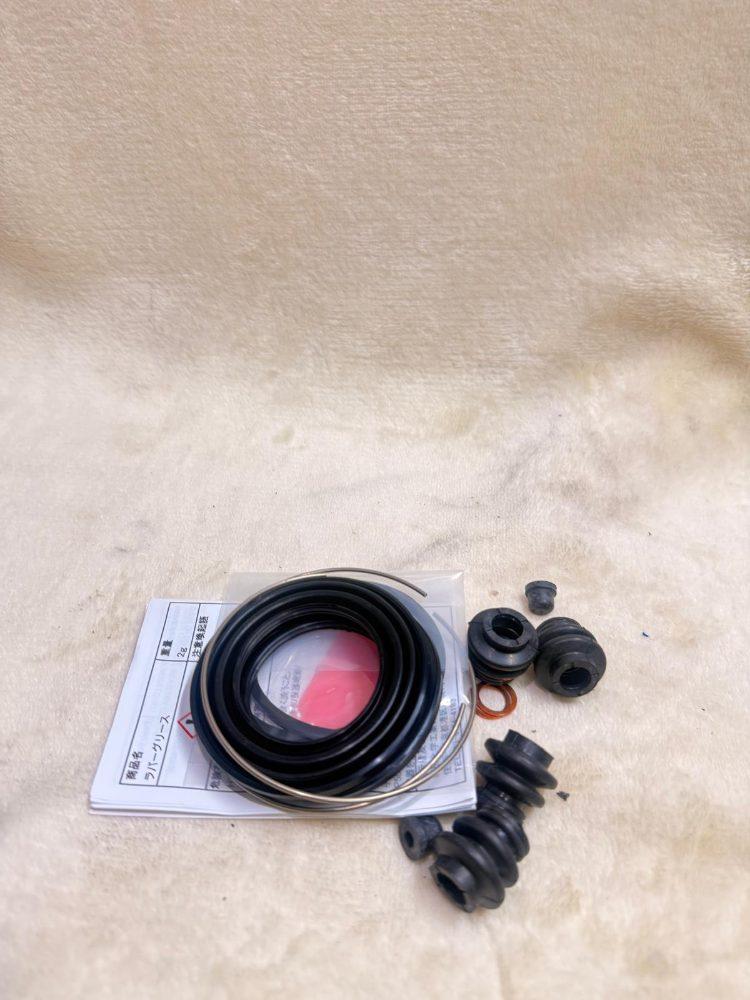 Toyota Corolla 121 Front Brake Caliper Seal / Repair Kit (SP-S432P / 04478-47050)
