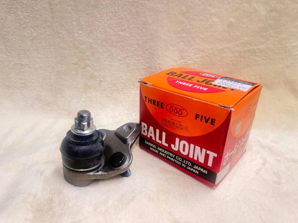 Toyota Corolla 121 Front Lower Ball Joint (43330-19115 / SB-3642)